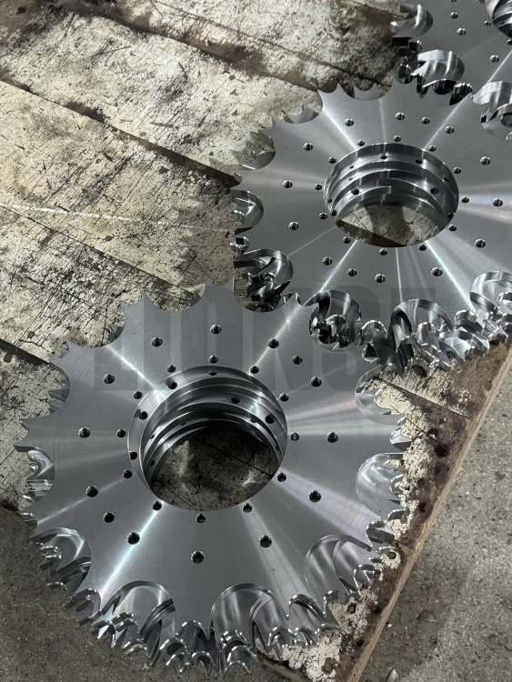 Zein da pinoi baten funtzio nagusia ekipo mekanikoetan?