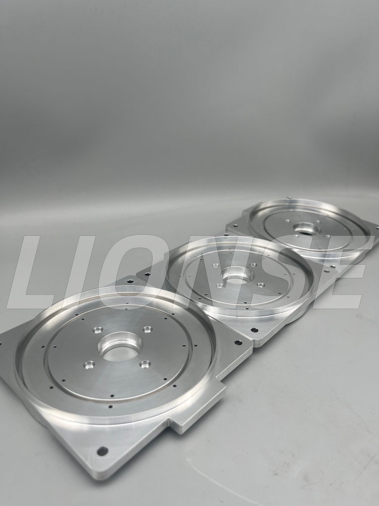 Zergatik aukeratzen dugu 6061-T6 aluminioa Argi Gidari-plaketarako?